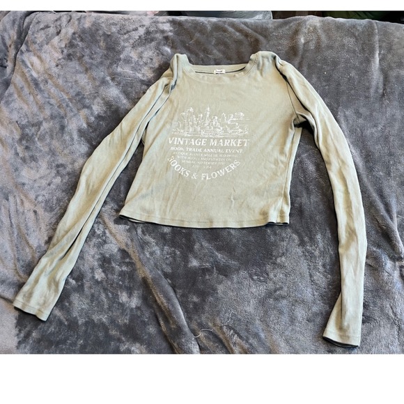 Garage Tops - Garage Sage Green Ribbed Graphic Crop Top Long Sleeve Vintage Market Medium